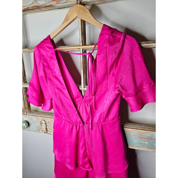 Show Me Your Mumu Hot Pink Dulce Tiered Deep V Mini Size Large - Picture 13 of 16